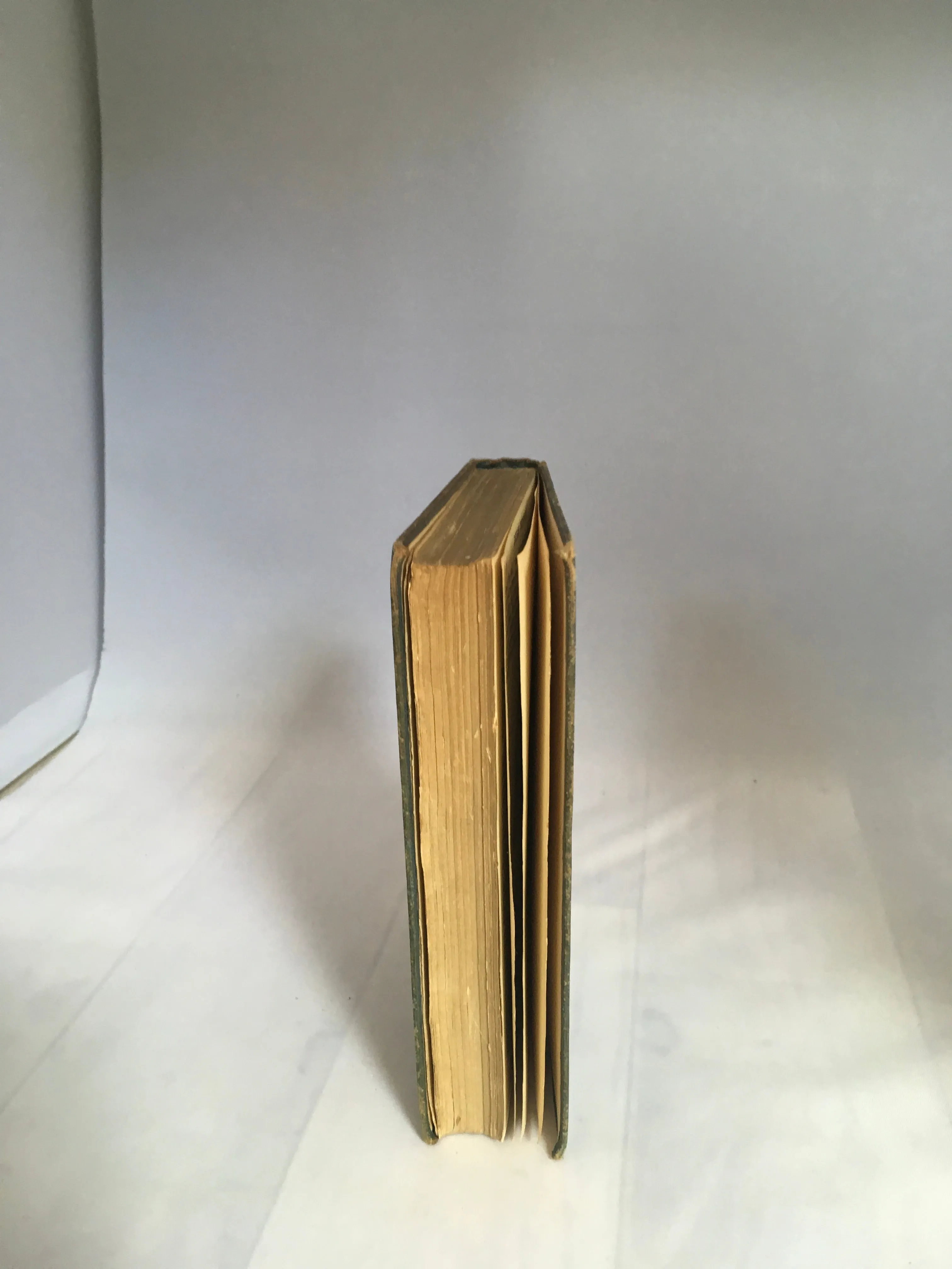 Algernon Blackwood - The Willows and other Queer Tales, Collins Illustrated School Classics 186, no date