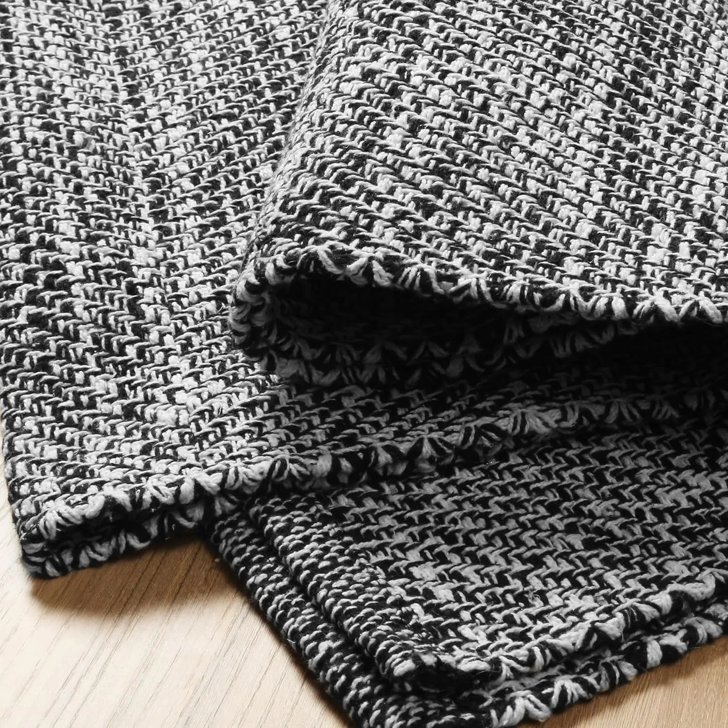 Area Rug Runner Washable - 2'x3' Rugs for Living Room Woven Boho Rug for Bedroom, Bathroom, Entryway, and Farmhouse Entry Decor - Black/Off White