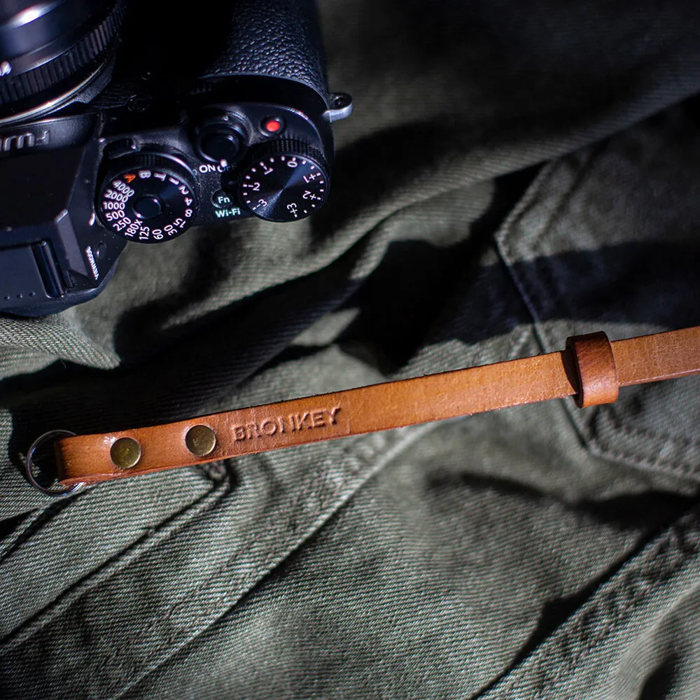 Bronkey Berlin #203 Leather Camera Wrist Strap (Tan, 9.1")