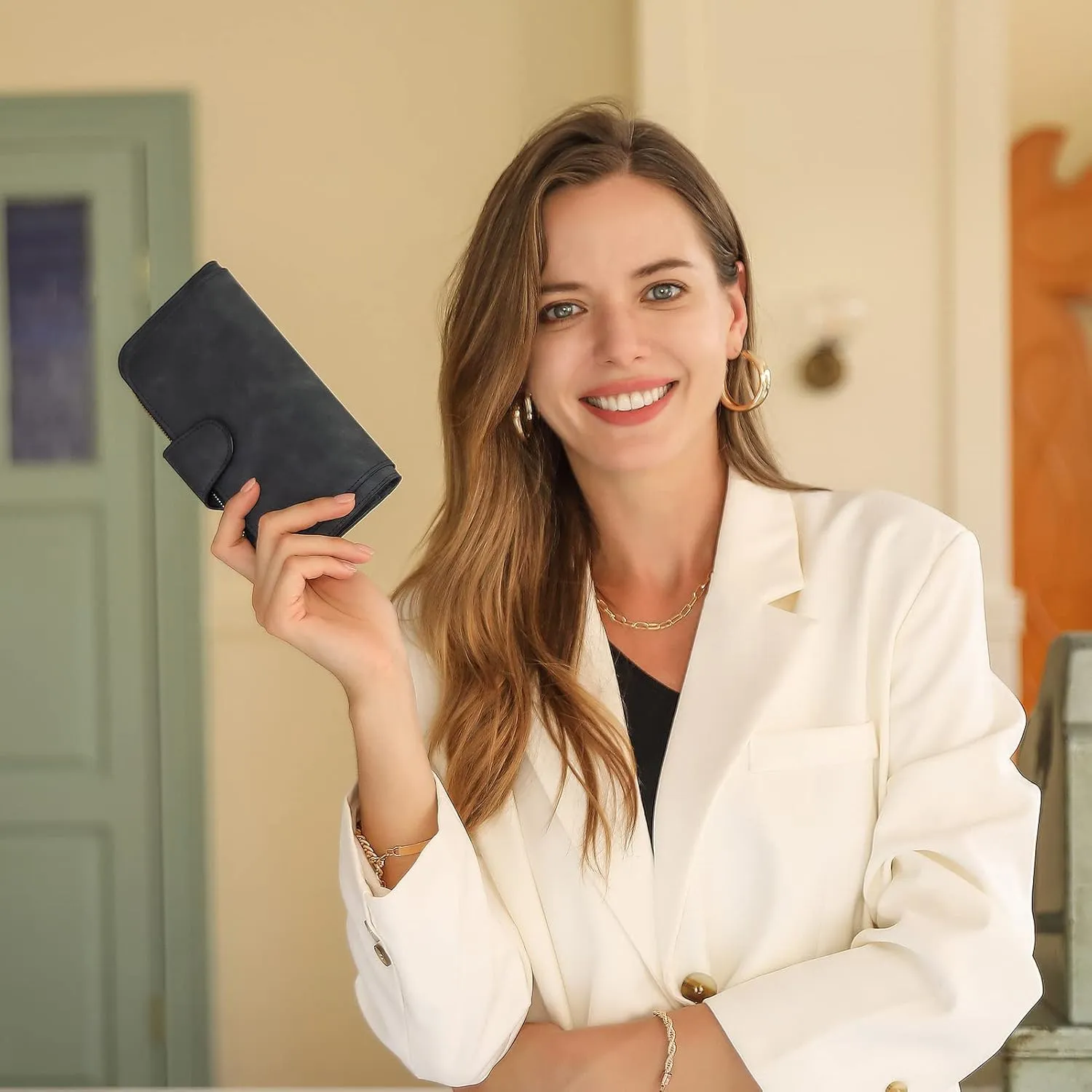 CLUCI Women Wallet Leather RFID Blocking Designer Trifold Card Holder Ladies Clutch with ID Window