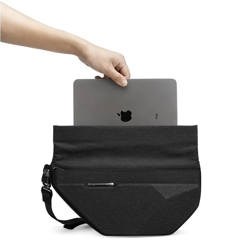 Couple Waterproof Scratch Resistant Chest Bag