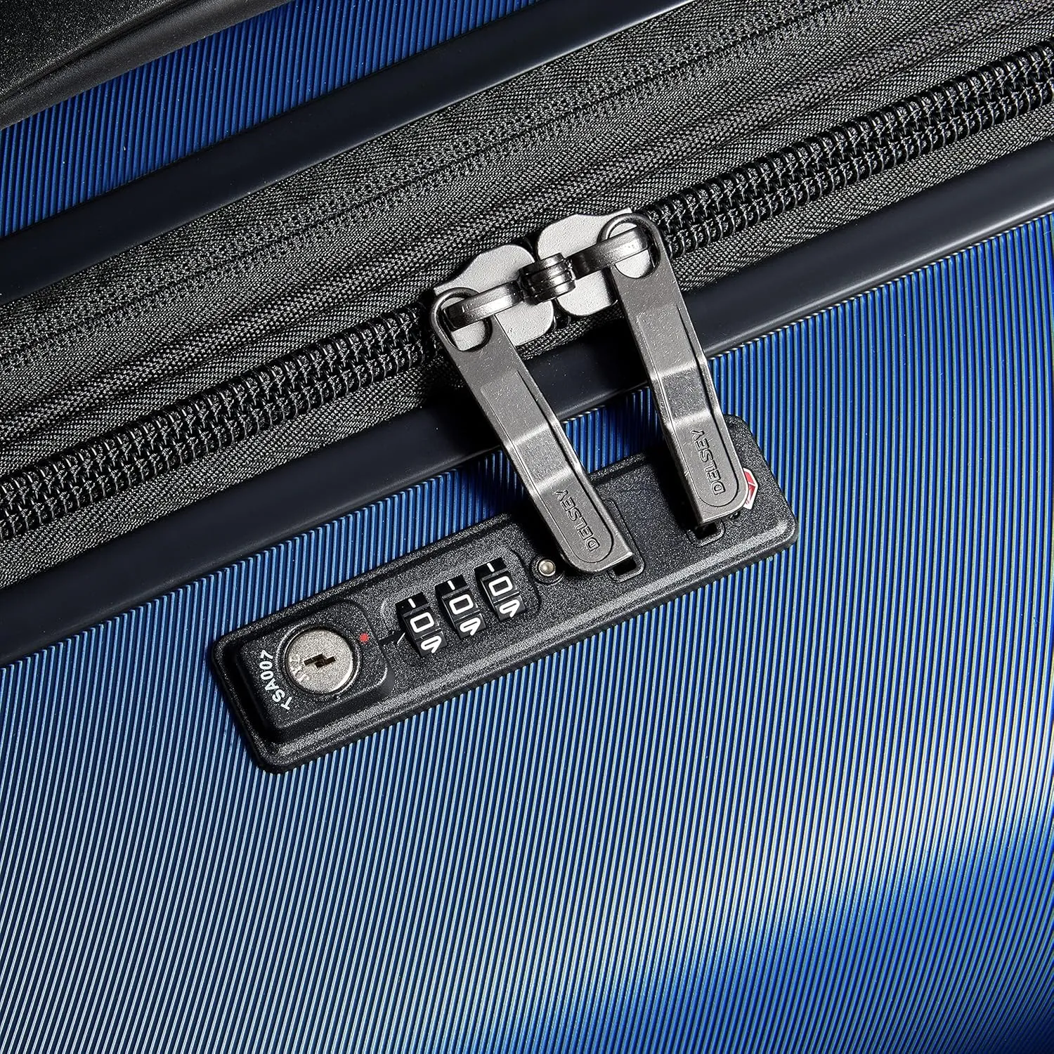 DELSEY PARIS Cruise 3.0 Hardside Expandable Luggage with Spinner Wheels, Blue, 3 Piece Set (21/24/28)