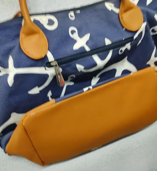 Getaway Weekender Expander Tote Bag with Anchor Design