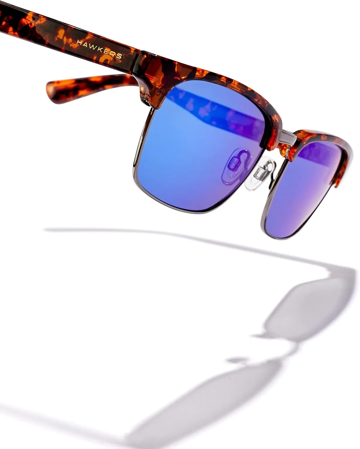 Hawkers Classic Valmont - Polarized Sunglasses Men and Women - Sunglasses Womens and Mens - 100% UV400 Protection