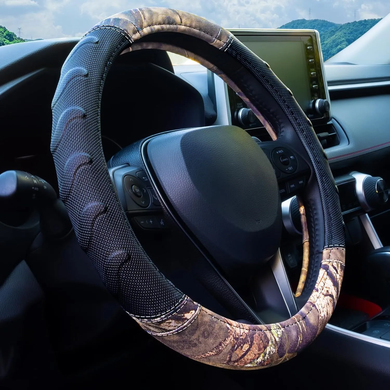 Mossy Oak Steering Wheel Cover with Comfort Grip; Heavy Duty 600D Oxford Material with Mossy Oak Break-up Country Camouflage; Fits All Large Trucks and SUVs with Steering Wheel Size 15.5" to 16"