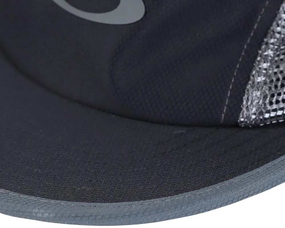 Oakley Men's Latitude Arc Cap