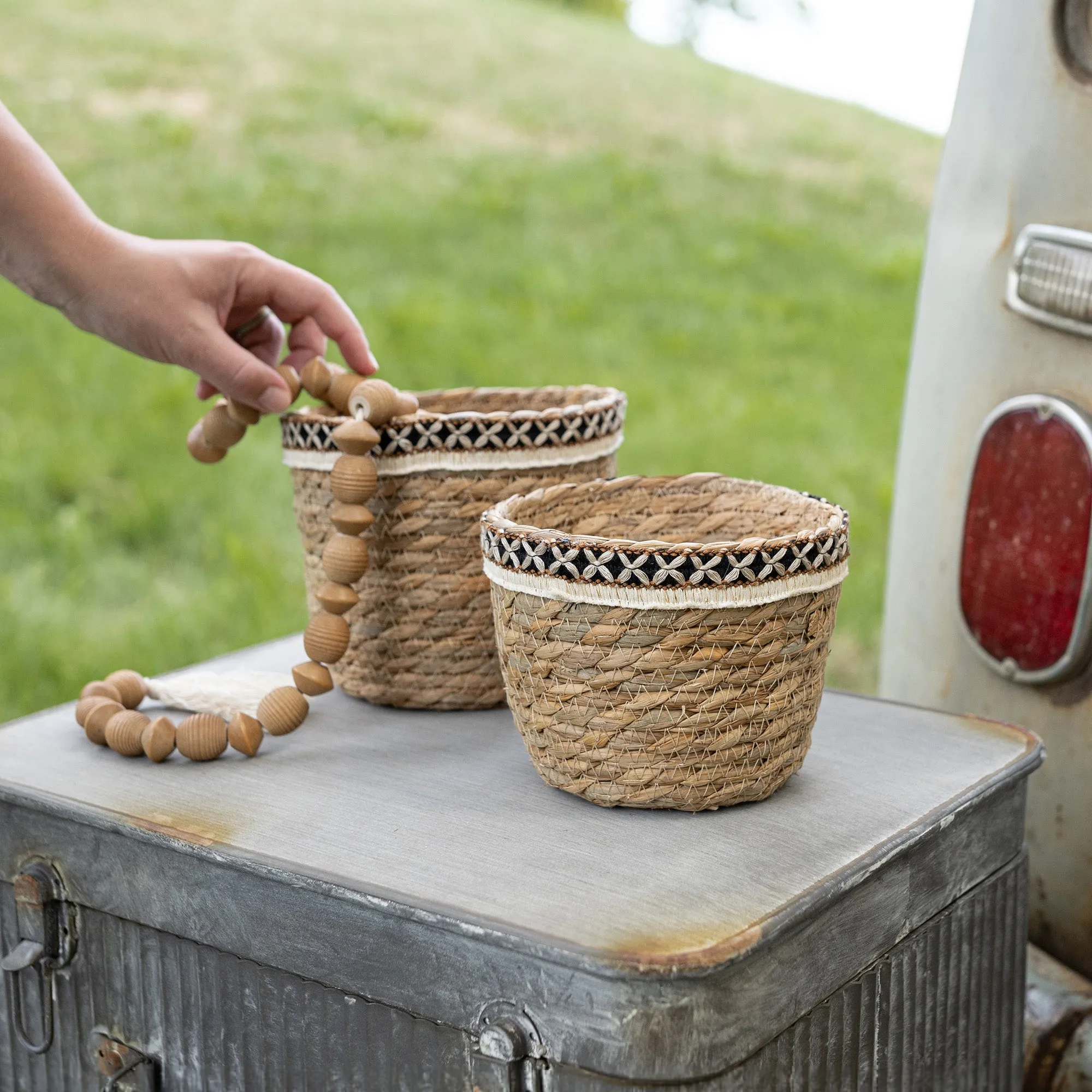 RALEIGH SET OF 2 EMBROIDERED RIM GIFT BASKETS SEAGRASS (MIN 2)