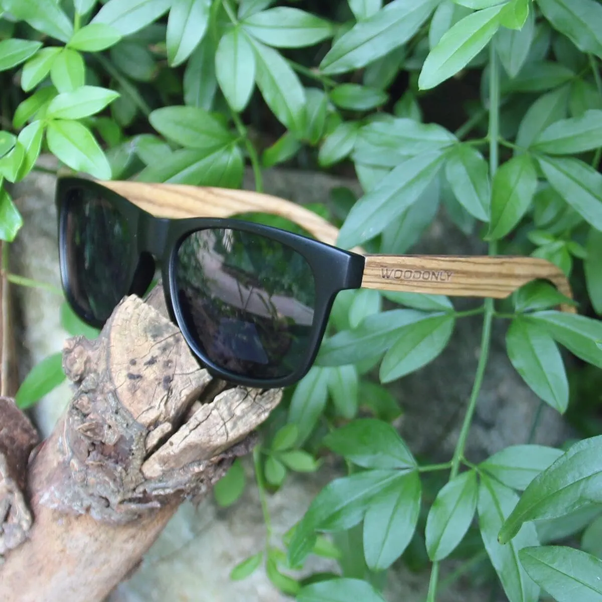Retro Wood Polarized Sunglasses - Cool Style Matte Finish Frame with Wooden Temple for Men and Women Perfect Gifts