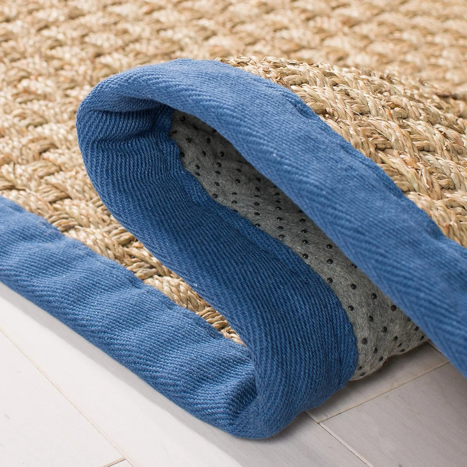 SAFAVIEH Natural Fiber Collection Area Rug - 9' x 12', Natural & Navy, Border Basketweave Seagrass Design, Easy Care, Ideal for High Traffic Areas in Living Room, Bedroom (NF114T)