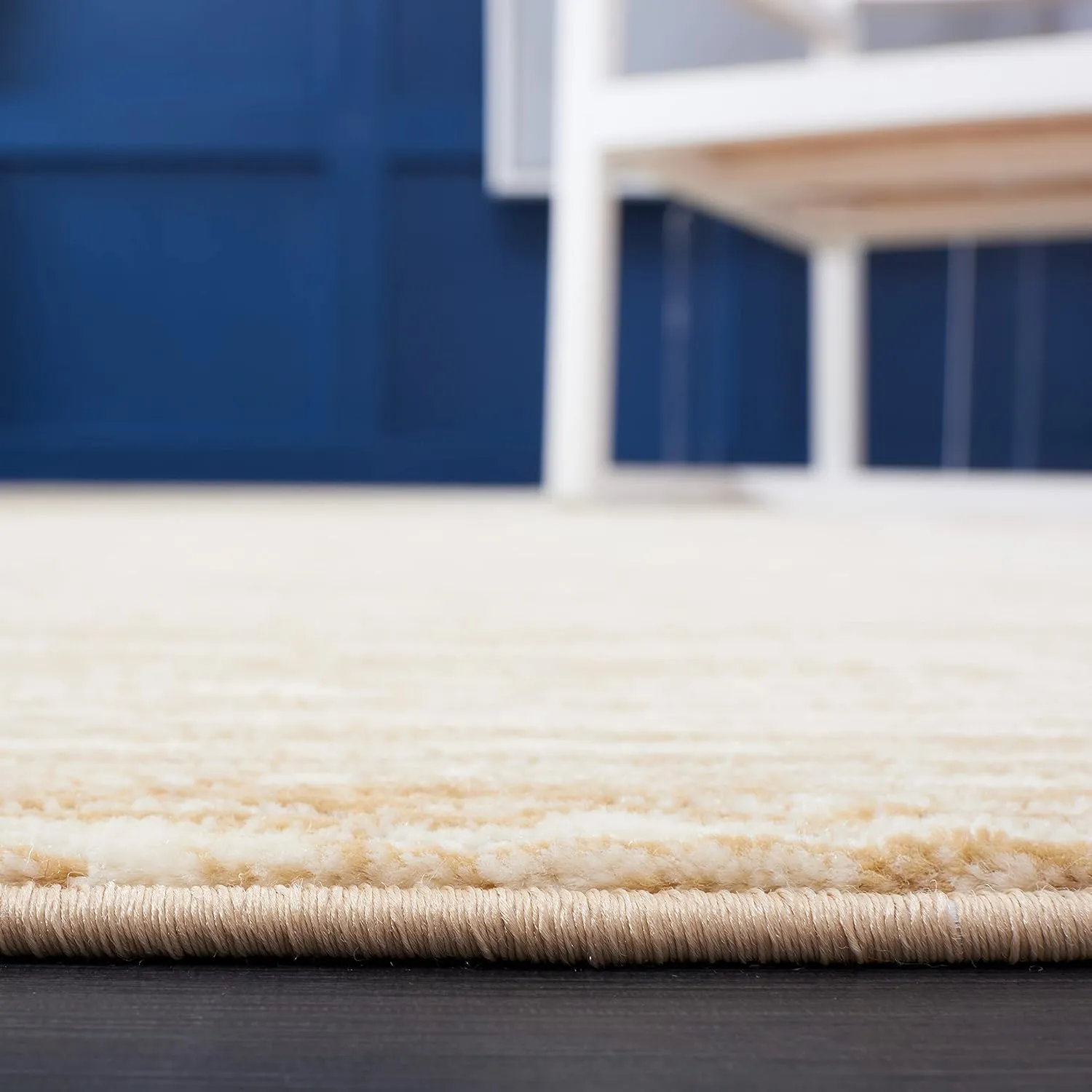 SAFAVIEH Vision Collection Area Rug - 9' x 12', Beige, Modern Ombre Tonal Chic Design, Non-Shedding & Easy Care, Ideal for High Traffic Areas in Living Room, Bedroom (VSN606H)