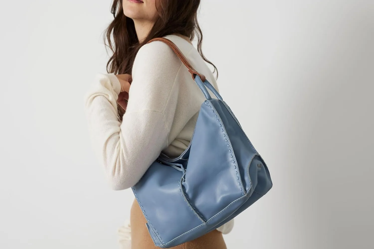 The Sak Los Feliz Hobo in Leather, Lined Shoulder Purse