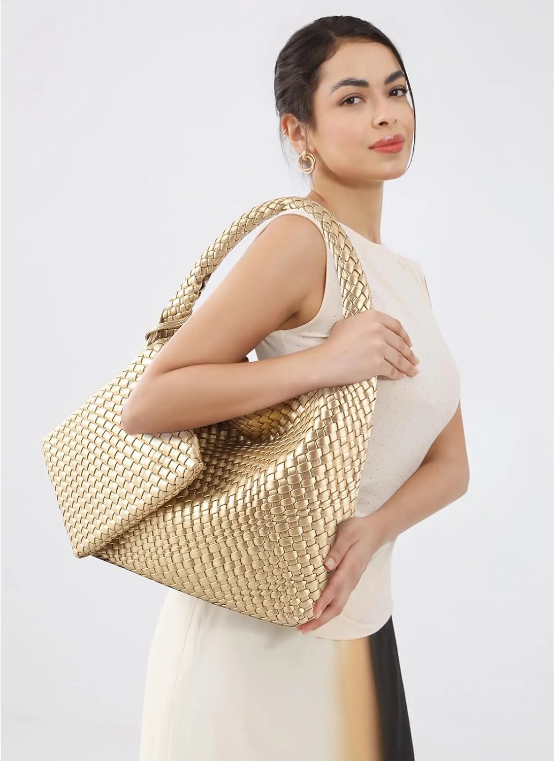 Woven Bag for Women Vegan Leather Tote Bag Large Summer Beach Travel Handbag and Purse Retro Handwoven Shoulder Bag